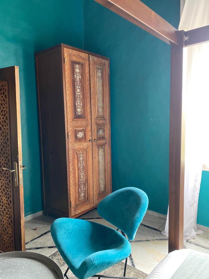Bed and Breakfast Dar Camelia Тир Экстерьер фото