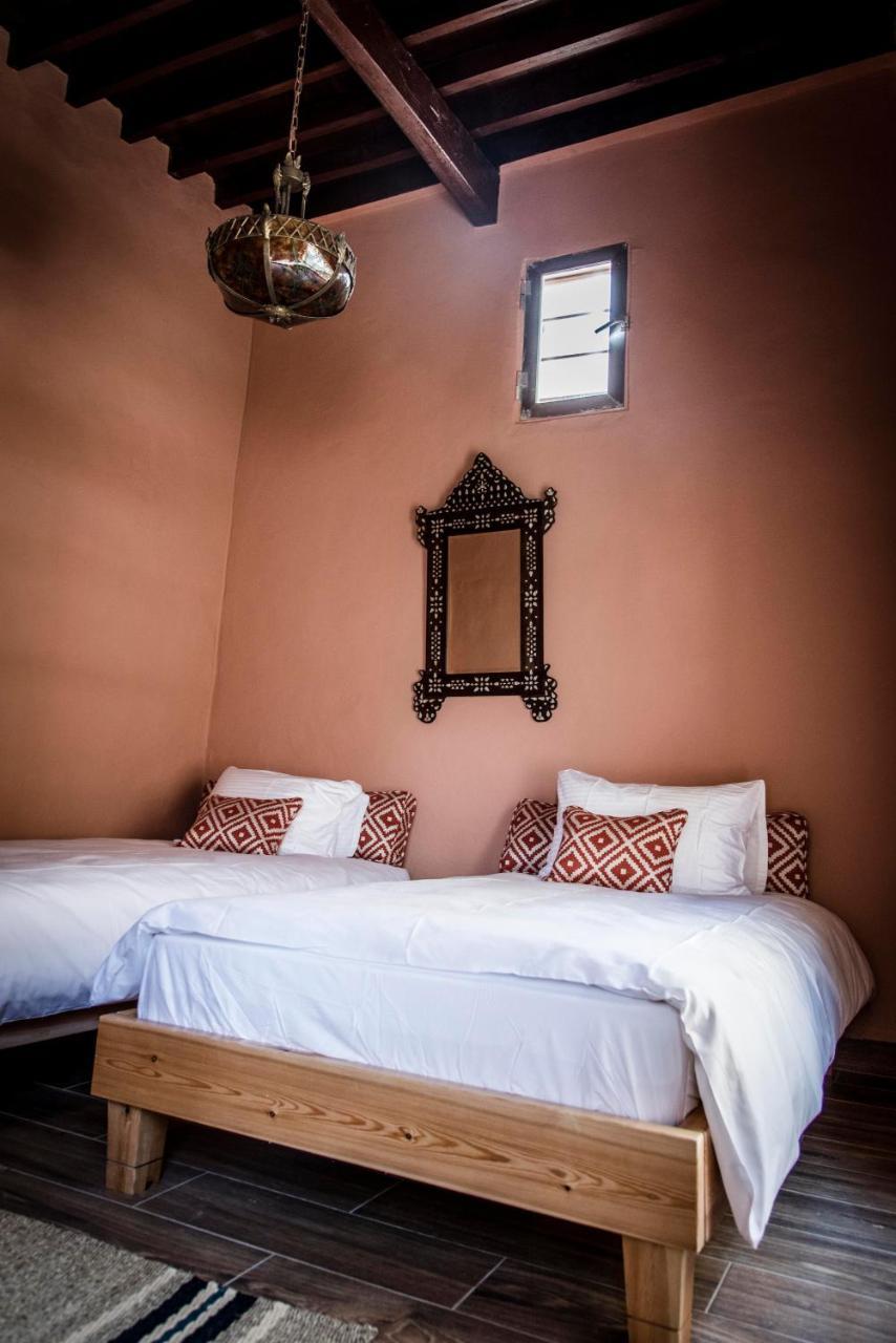 Bed and Breakfast Dar Camelia Тир Экстерьер фото