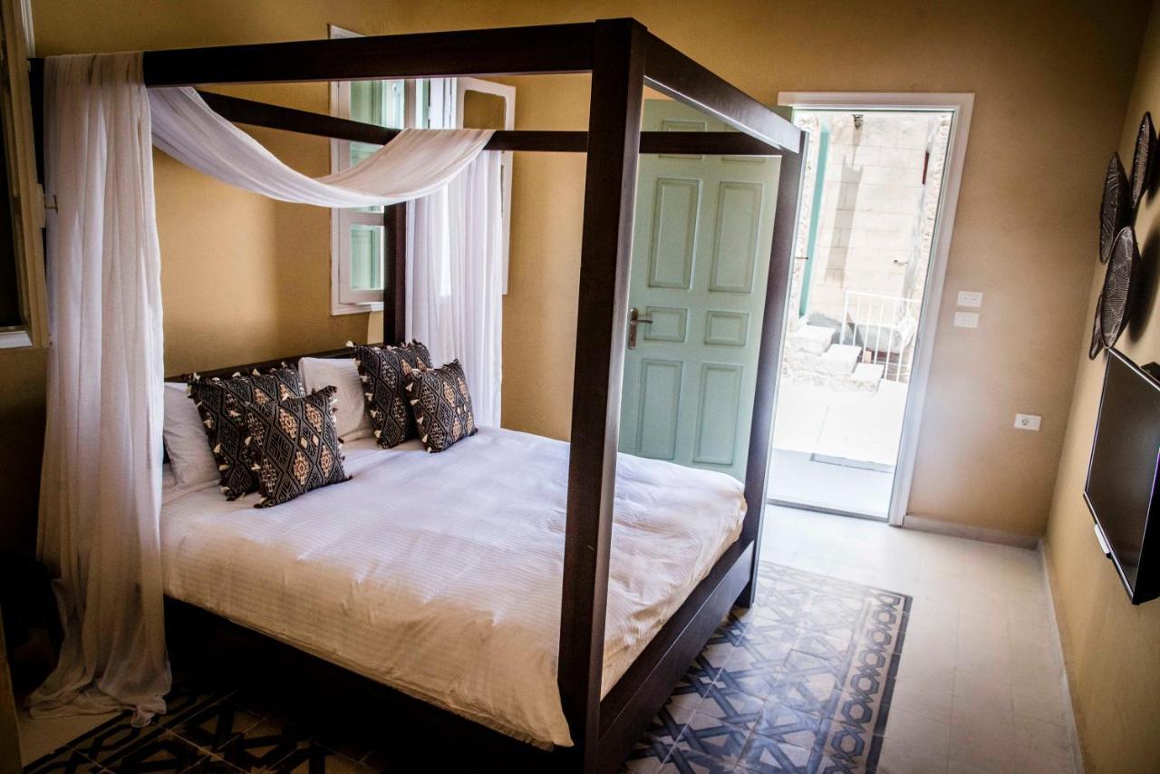 Bed and Breakfast Dar Camelia Тир Экстерьер фото