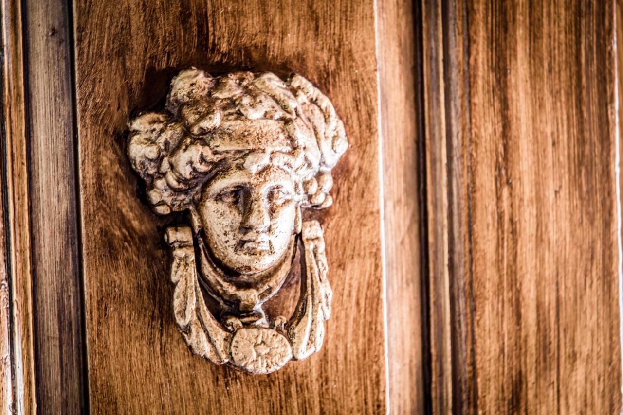 Bed and Breakfast Dar Camelia Тир Экстерьер фото